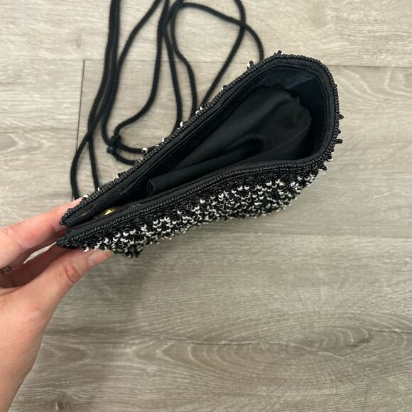 Midge- vintage formal bag- intricate beading- crossbody- some wear- black white - Picture 9 of 10